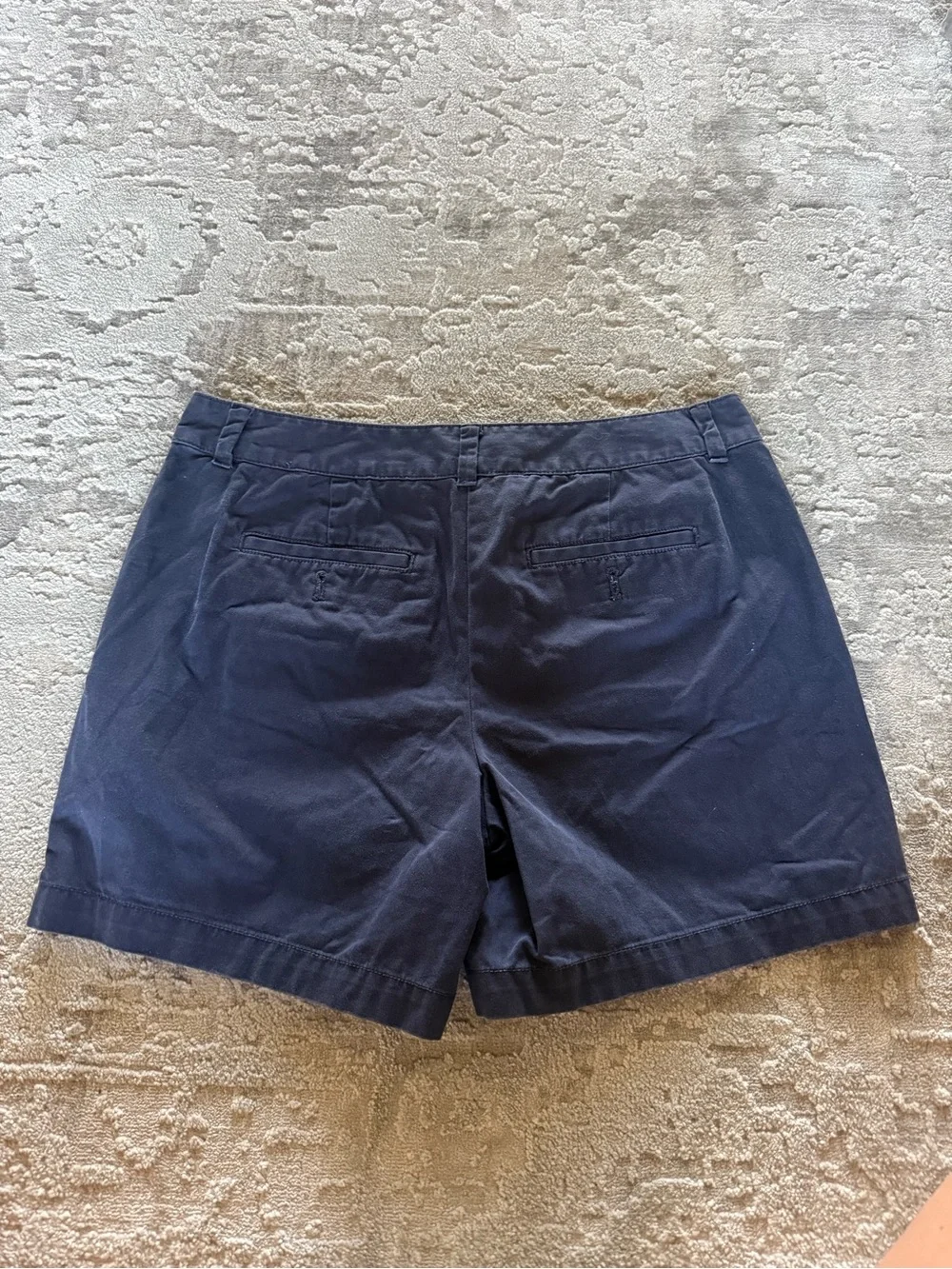 Loft Classic Navy Women’s 6” Chino Shorts size 8